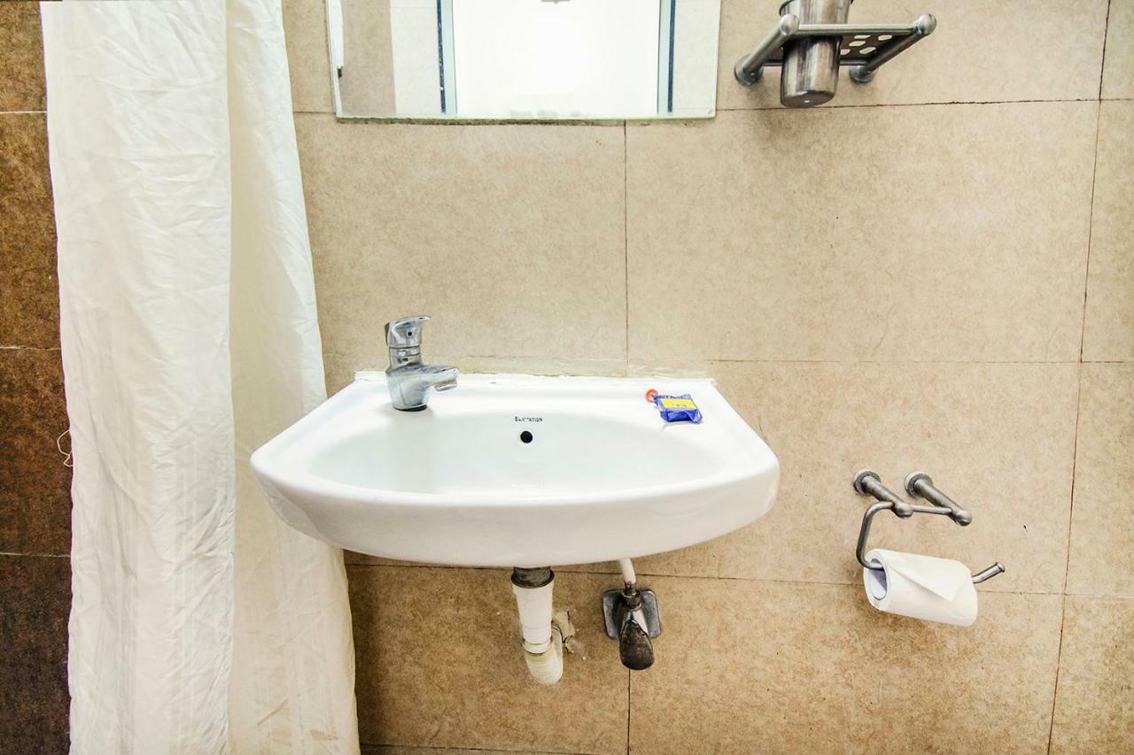 Hotel Eco Inn Viman Nagar Pune Esterno foto