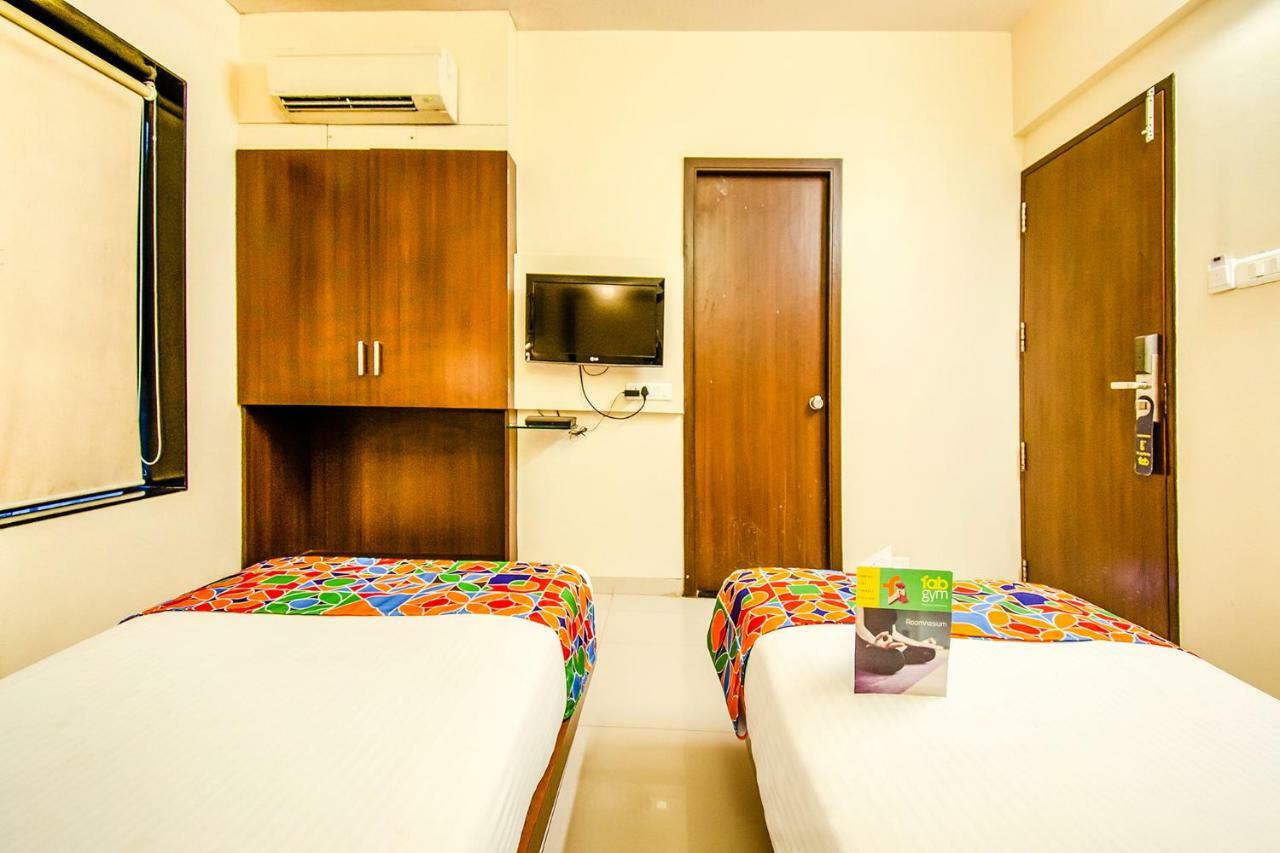 Hotel Eco Inn Viman Nagar Pune Esterno foto